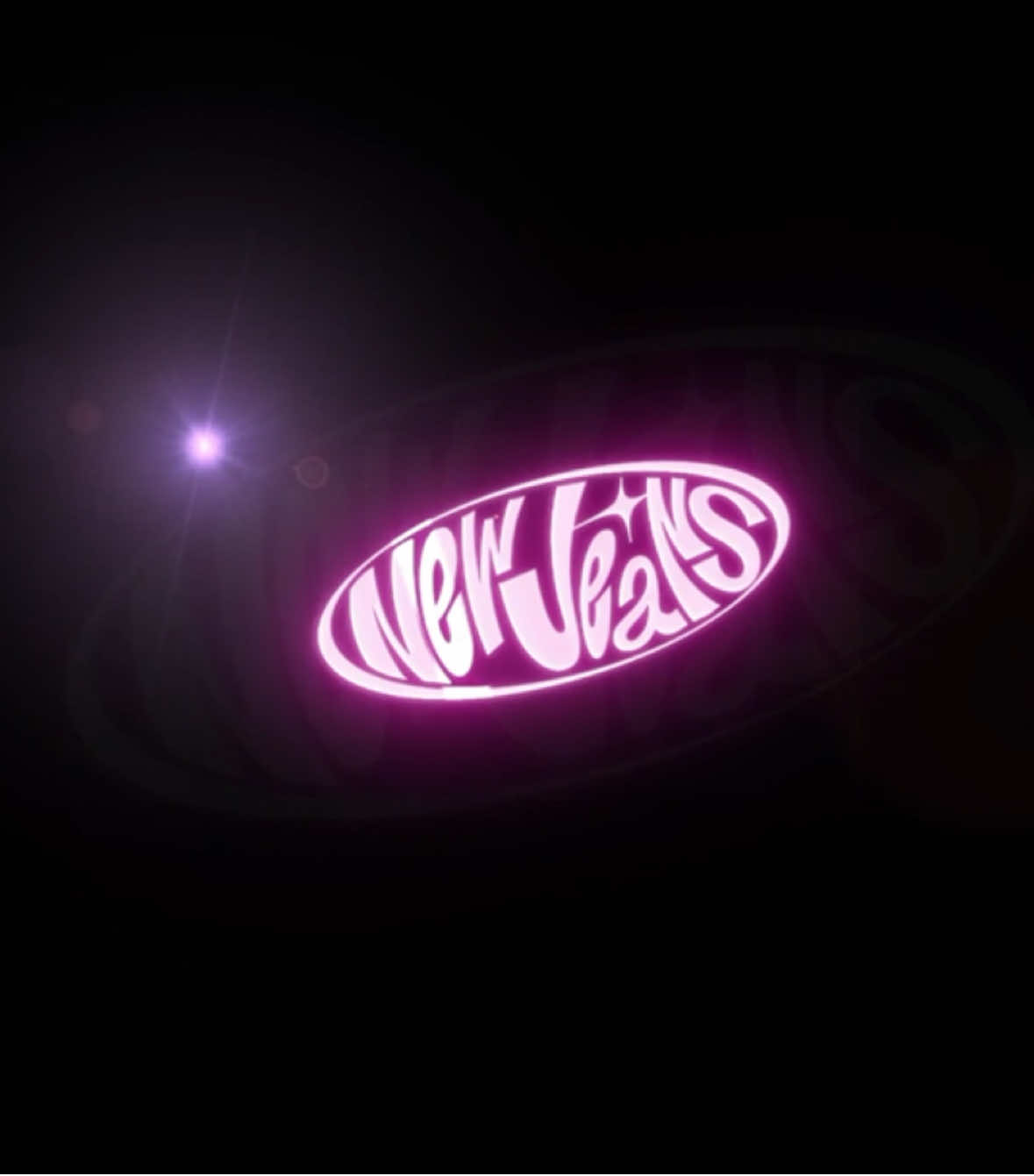 the art of NewJeans // Headlock  #newjeans #newjeansedit #kpop #kpopedit #kpopfyp 