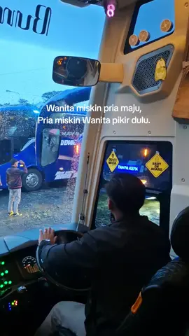 dipikir gal dina #fypage #berandatiktok  #lupoasacilakobadan #minangviraltiktok  #minangtiktok #laguminang  #drivermuda #satuenamdelapantrans  #adiputro #jetbus5 