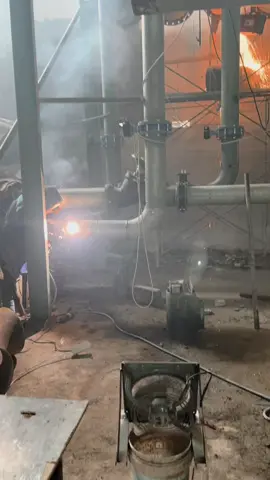 Pekerjaan joint fiting pipa chiller #piping #pipe #building #highrisebulding #mechanical #mep #kontruksi #fyp #fypage #viraltiktok 