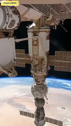 ISS see ohhh beautiful #ISS #space5600 #foryou #foryoupage #viraltiktok #viralvideo #whotofollow #100million #capcut #tiktok #moon #500k #zoom #space #sun #whattowhatch? #star #ISS #space5600 
