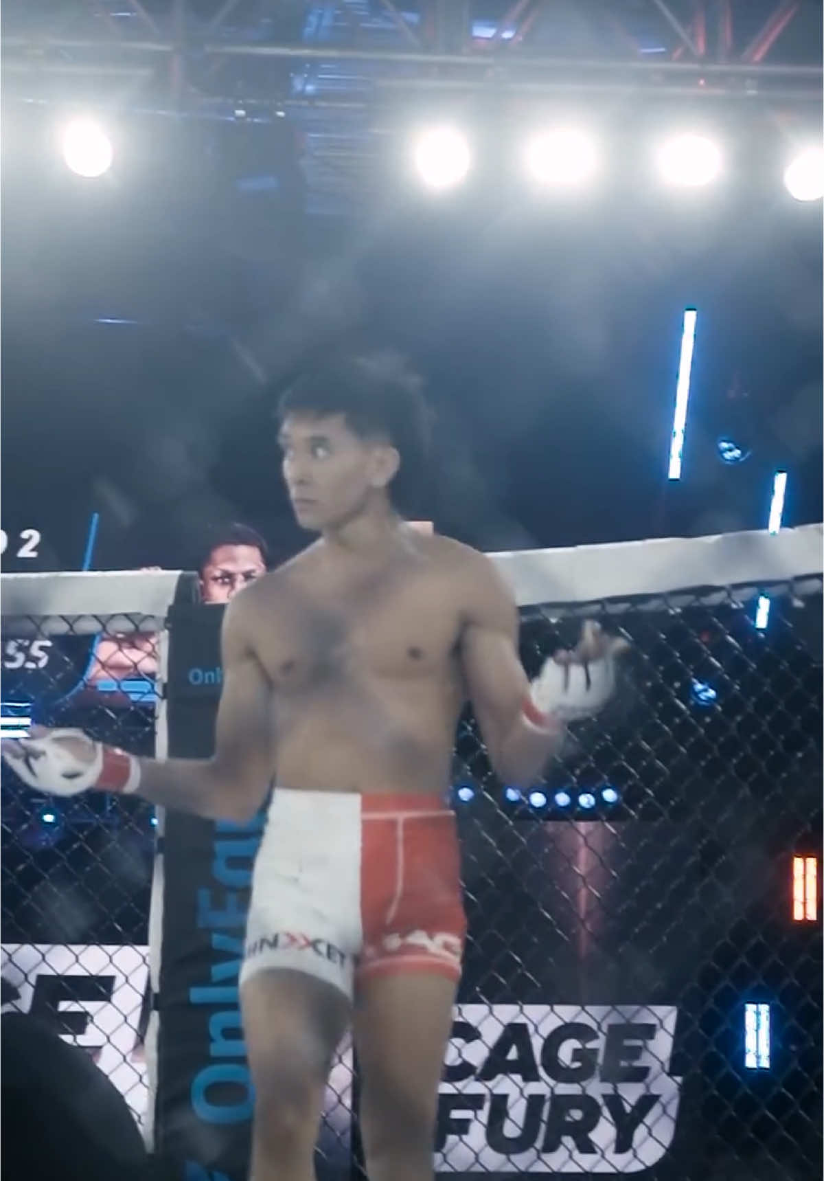 BILAL HASAN KEMBALI MENANG BRUTAL!!!!🎉🇮🇩 Bilal Alakai Hasan @Bilal Alakai Hasan berhasil memenangkan title defense pertamanya melawan Brian Hauser lewat kemenangan TKO di ronde 2. AND MANG BILAL STILL KASEP GES!🤣 WHAT'S NEXT FOR BILAL?!😨 (Source : @cffcmma ) #byoncombat