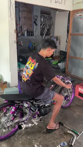 Panaskan sleepengine 200CC #sukabalapmotor #bengkel #settingmotor #dragbike