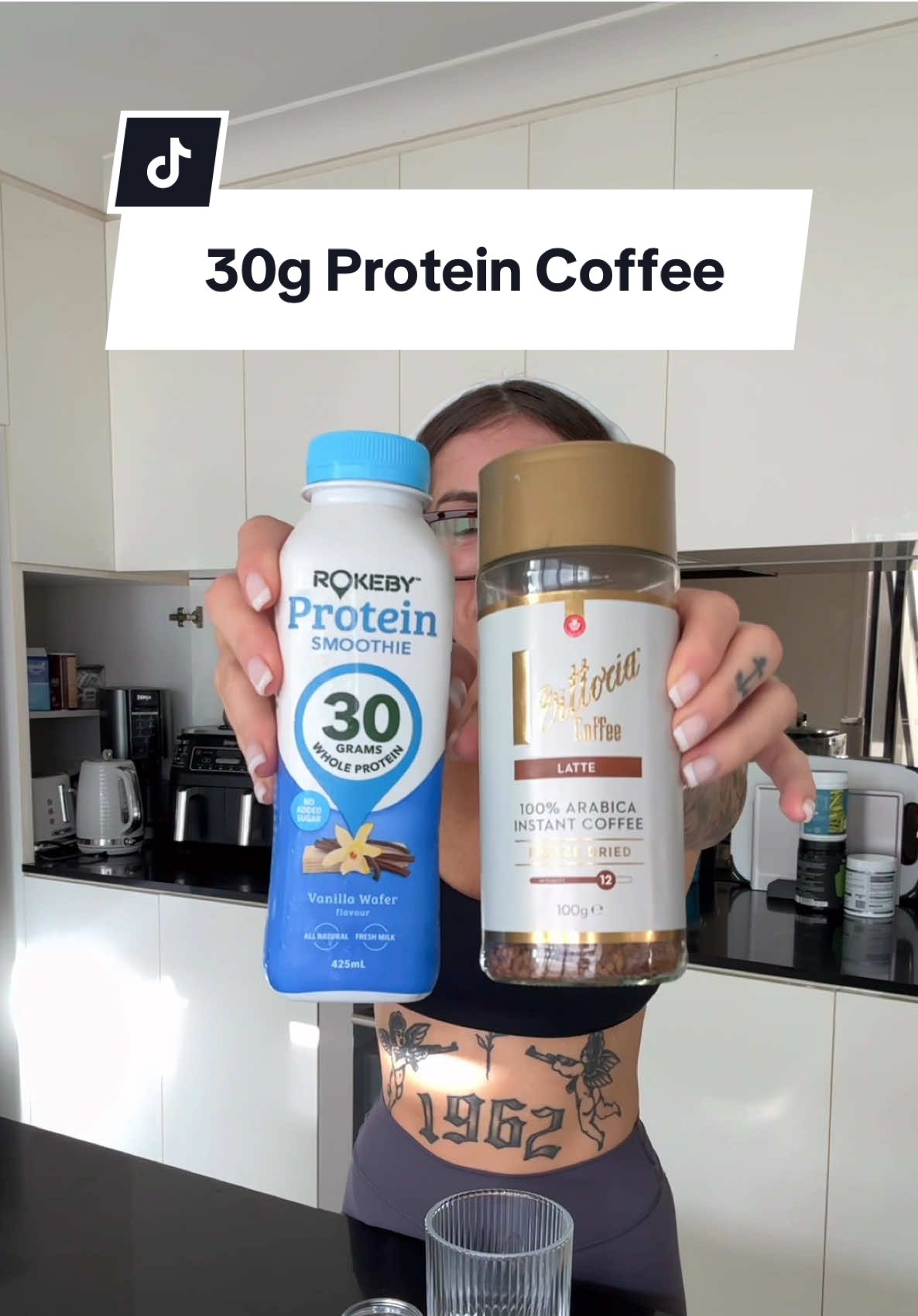 I absolutely love this with the vanilla flavour drops, you can grab a bargain at MyProtein with my code ‘eatingwithchloe’ too! 🥰  #30gprotein #proteincoffee #rokeby #vittoriacoffee #protein #lowcal #highprotein #macrofriendly #diethack 