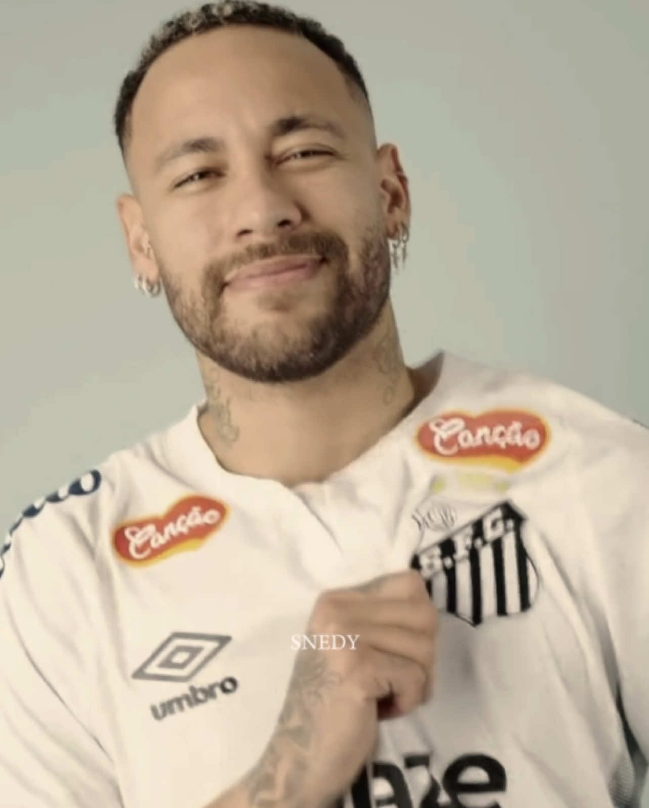 UH NEYMAR✋🏻😜🤚🏻#neymar #neymarjr #njr #santos #santosfc #brasil #baile #neymarjr10 #fyp 