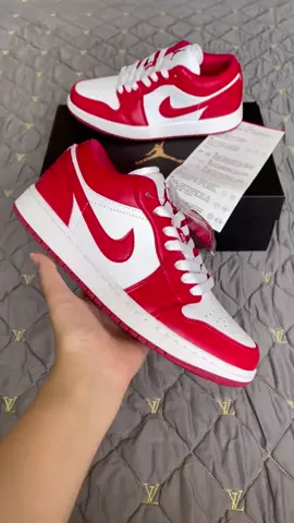 #xuhuong #xuhuongtiktok #KTsneaker #sẵn_tại_nhật #trending #viraltiktok #airjordan AirJordan Low Gym Red🇯🇵🇯🇵🔥