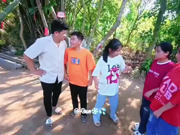 : anh Vinh với anh Thanh hợp tác đẩy a Ngọc về phía chị Phương:)) #viraltiktok #tonytv #teamtony #battlers_team #gbao_25 #giangtieuly #xuhuong #teamtonytv #fypシ゚ #tonyvlog #rominajane #foryou #otp 