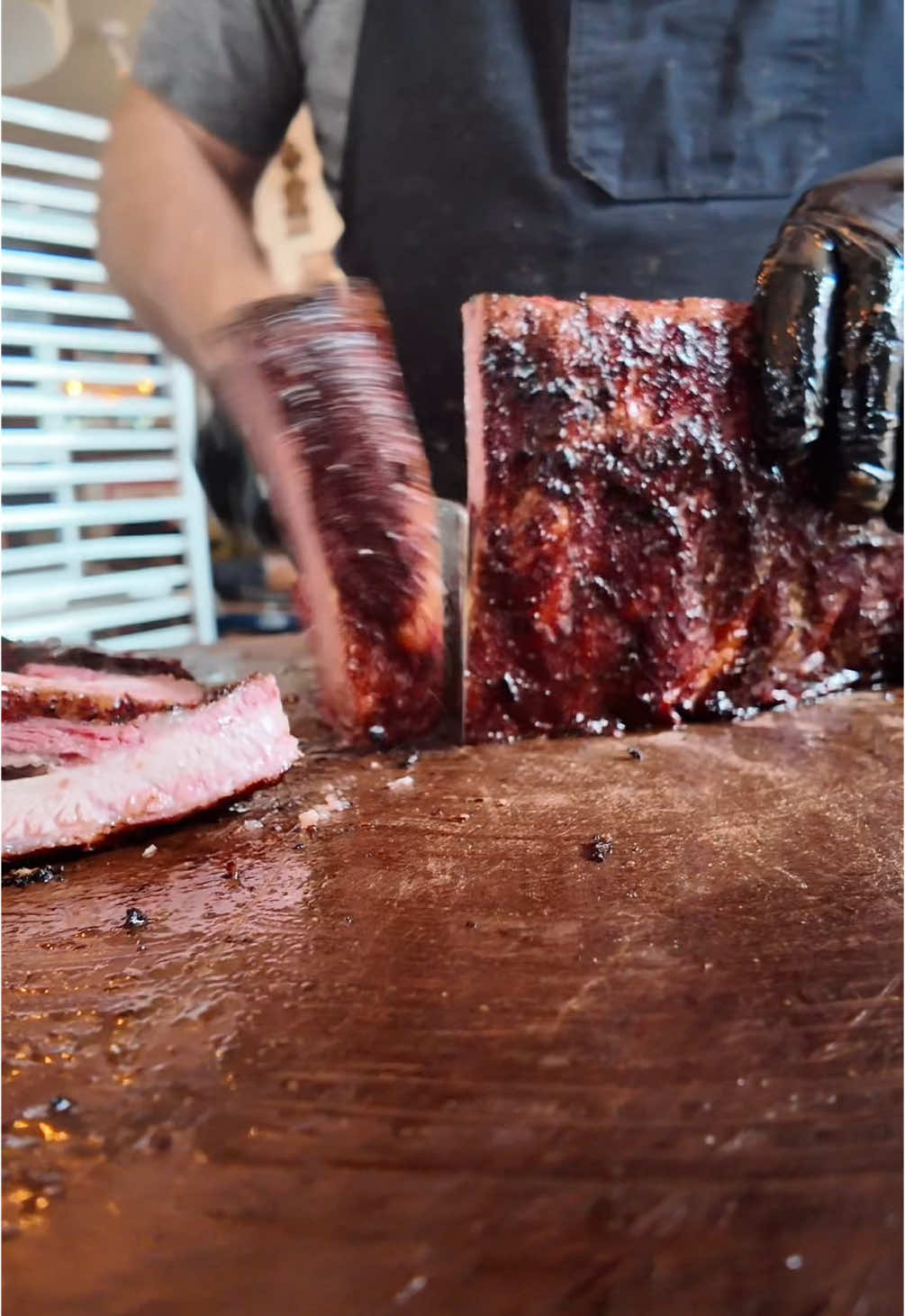 APL Barbecue x @ginrummybar Saturday & Sunday Feb 1st & 2nd 12:30 until sold out 822 Washington Blvd Venice, CA Menu Chateaubriand  32oz Nebraska black angus heavily marbled from mature cattle Oak and cherry wood smoked Fennel, garlic and Castelvetrano olive dressing  Beef short rib burnt ends Oak and cherry wood smoked Lacquered finish  Sweet and sticky pork ribs  Cherry wood smoked  Sweet & Sour BBQ sauce Aged 48oz Kentucky F1 wagyu tomahawk  Cherry & oak wood slow smoked  Charcoal finished Rosemary, Sage and Garlic  Glazed Colorado rack of lamb Cherry & oak wood smoked  Honey, garlic, sage, black pepper  Pulled pork shoulder Oak and cherry wood smoked  Sweet and sour BBQ sauce Honey butter cornbread . . . . . . #bbq #barbeque #barbecue #fyp 