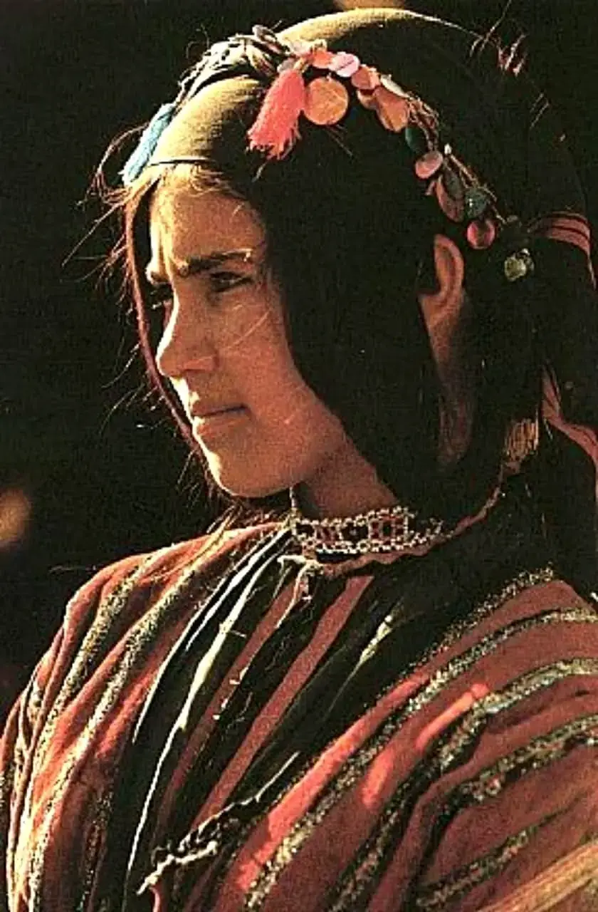 leylan leylan      tu bedewa gundan                      agirê nava dilan....     #leylan #leyla #leylê 