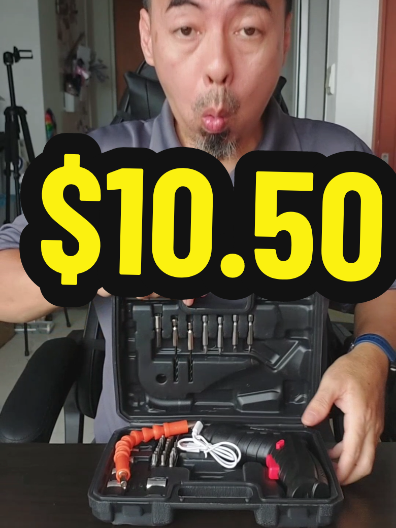 Mini Electric Screwdriver #electricscrewdriver #screwdriver #tools #fypsg #foryoupagesg #foryousg #tiktokshopsg #whattiktokmademebuy #tiktokshopsgsale #createtowin #weeklywedrush  #tiktokthursday 