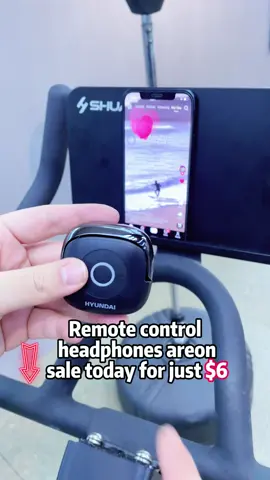 🤩🤩🤩oh my god! What are my brother's hands doing!#fyp #foryou #usa_tiktok #ttshop #tiktokmademebuyit #viral #gifts #earbuds#earphones#headphones#wireless#gamingheadset#ElectronicsWeek#TikTokShopJumpstartSale#noise