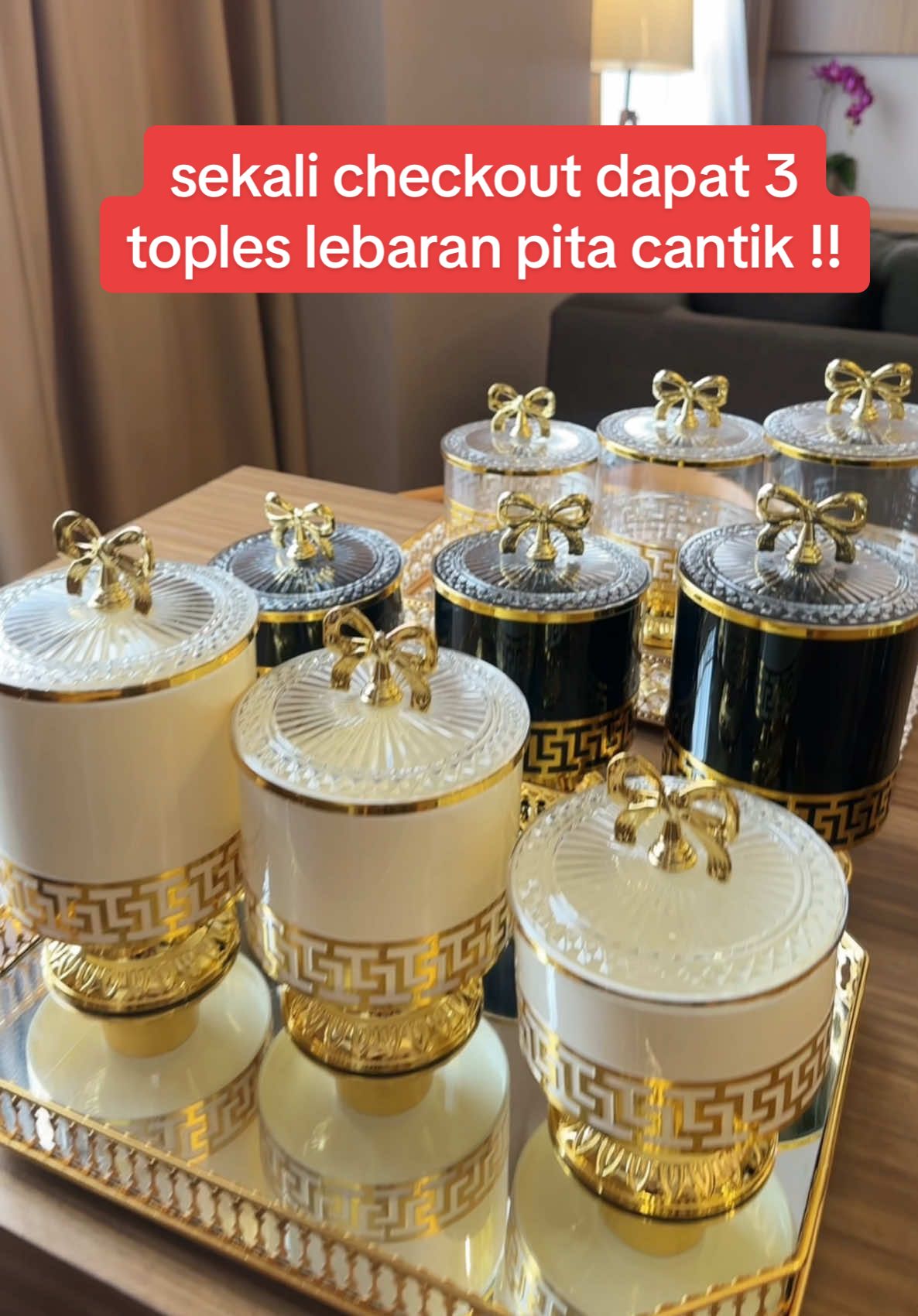 🎀✨ Punya banyak camilan tapi bingung simpan di mana biar tetap rapi dan estetik? Toples satu set isi tiga dengan gagang pita cantik ini solusinya! Ukurannya besar, elegan, dan bikin meja makin mewah! 😍 Sekarang lagi DISKON GAJIAN! Jangan sampai kehabisan! Cek & checkout sekarang sebelum kehabisan! ⬇️🔥. #toples #topleslebaran #topleslebaran2025 #toplesaesthetic #toplesestetik #toplessultan #toplesmewah #toplessnack #toplesmurah #topleskuekering #yearendsale #wibgajian #Gebyarbelanjajanuari #cuantanpabatas #megaguncang1212 
