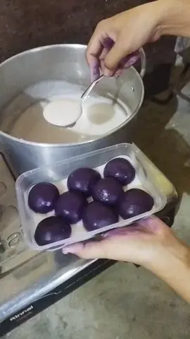 putri mandi ubi ungu 