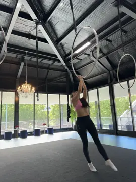 Hair was not cooperating 🤔 . . . . . #lyra #dance #foryoupage #fyp 