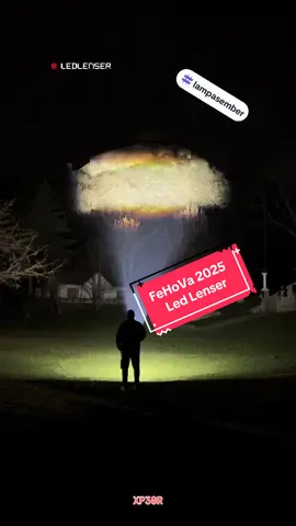 Ez brutál, LED LENSER XP30R #lampasember #ledlenserhungary #ledlenserxp30r #ledlenser #ledlenserflashlight #csókakőivár #flashlight #elemlámpa #nekedbe #magyar #fypシ #foryou #keresőlámpa #fehova #fehova2025 