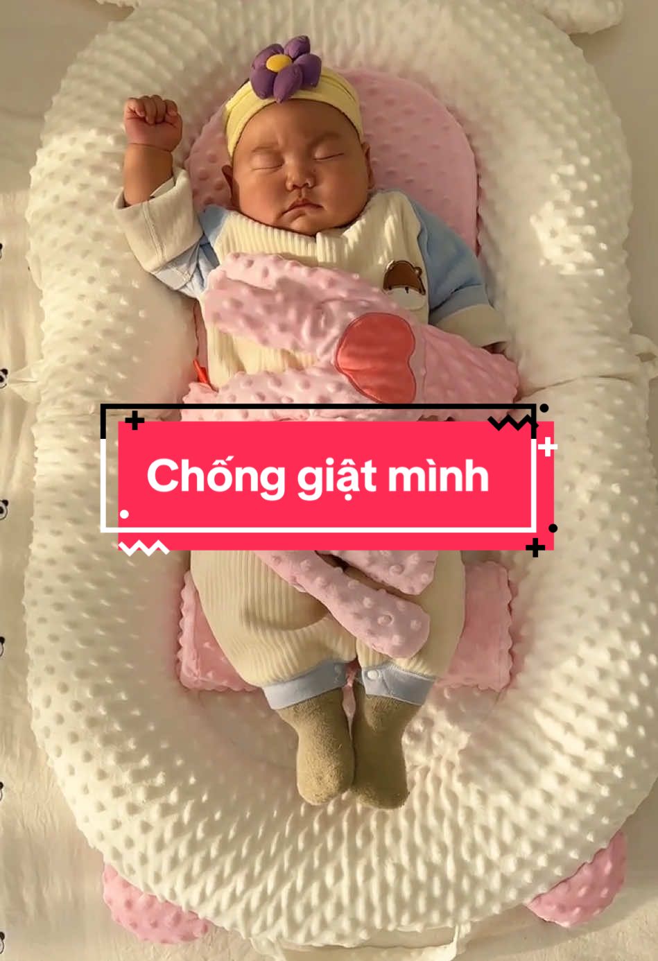 Đệm ngủ chống giật mình cho bé 0-24 tháng#chamtresosinh #kienthucchamtresosinh #besosinh #mevabe #mebauthongthai #hoclamme #treem 
