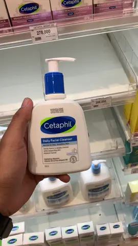 🥵🥵 #cetaphilfacewash #normalskin #foryou #fyp 