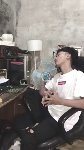 Baru terasa -nasar cover by@Mang aban #vabofficialmusik #veyaabandung #majalayapunya #majalaya #bandung #coversong #fyp #fypシ #fy #fypage #viral #viralvideo #viraltiktok #trending #trend #trendingvideo #baruterasa 