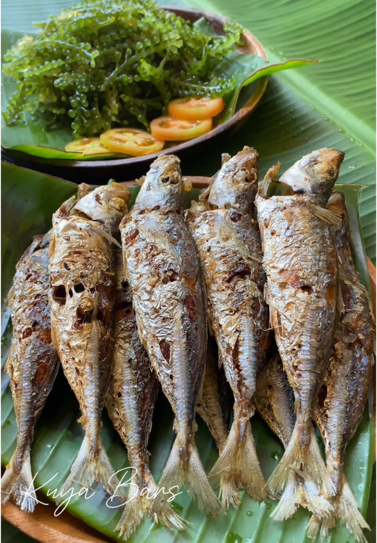Ginisang monggo at pritong isda #foodcontent #kuyabars #fyp 