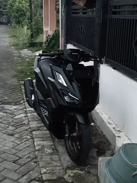 modifikasi simple vario 160 #downsize #vario #vario160 #modifikasisimple #sad #black #hitamdoff #sukasuka 