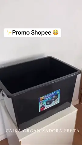 3 Caixas Organizadora Container Preta Com Tampa e Trava 56 Litros Cesto Organizador Preto. Quer comprar este item, comente quero que envio por direct. #promoshopee #organizacao #caixaorganizadora 