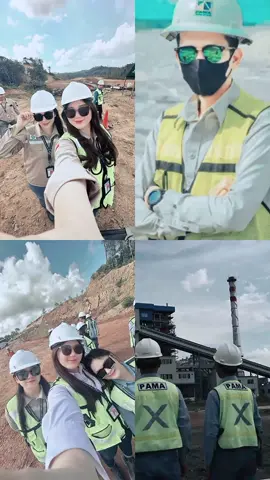 sama sama helm putih ya kak 😁#Fyp #fyp?lewatberandamu✨⚡🙏 #tambangbatubarakalimantan #pamapersadanusantara #fypシ゚viral #fy 
