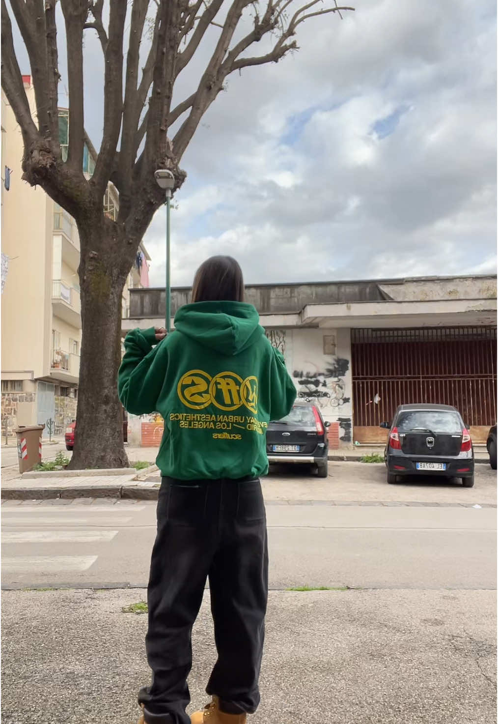 hoodie by @SCUFFERS 💚 #perte #fyp #styletips #streetwear #scuffers 