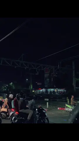 s'lalu tentang dia🥀#galaubrutal #4upage #lyricssad #sadvibes🥀 #foryu 