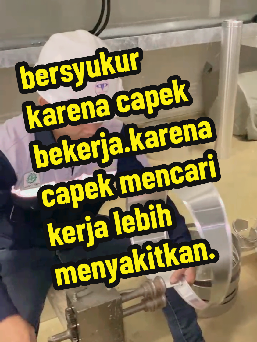 bersyukurlah jika kamu capek bekerja..karena capek mencari kerja lebih menyakitkan. . . . #isolasigroup #insulation #fyp #daikin #trane #chiller #kontraktorindonesia #kontraktormuda #motivation #insulationjacketing #kontruksi #proyek #alatberat #