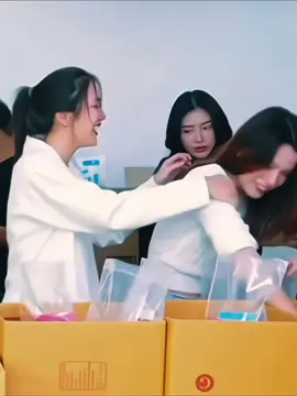 ฉันรักพวกคุณทั้งคู่ ฉันหวังว่าคุณจะยังคงเป็นแบบที่คุณทั้งสองมีต่อไป ฉันรักคุณ😗🤍 #iloveyou #ilove #thaigl #mahalkita #freenbecky #freenbeck #mahalkita #mytype #freensarocha #fyppppppppppppppppppppppp #beckyarmstrong #shipper #beckyangels #beckfreen 
