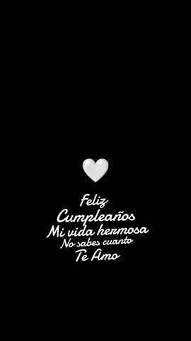 Feliz cumpleaños mi Amor @Karen Mariana, Gracias por el regalo tan hermoso que estás haciendo en mi vida, Gracias por regresarme la sonrisa y ante todo Gracias por ser tu, Te amo más de lo que ningún poeta ha podido expresar❤️. . . . . . . . . . #cumpleaños #Love #teamo #diaespecial 