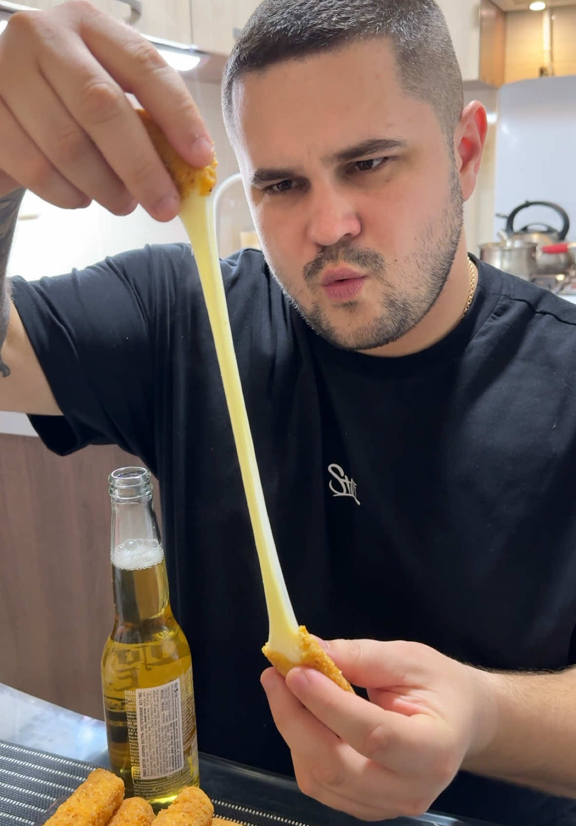 Нереально смачні сирні палички 🔥🔥🔥 Рекомендую робити подвійну паніровку: борошно-яйце-панірувальні сухарі-яйце-панірувальні сухарі🔥🔥