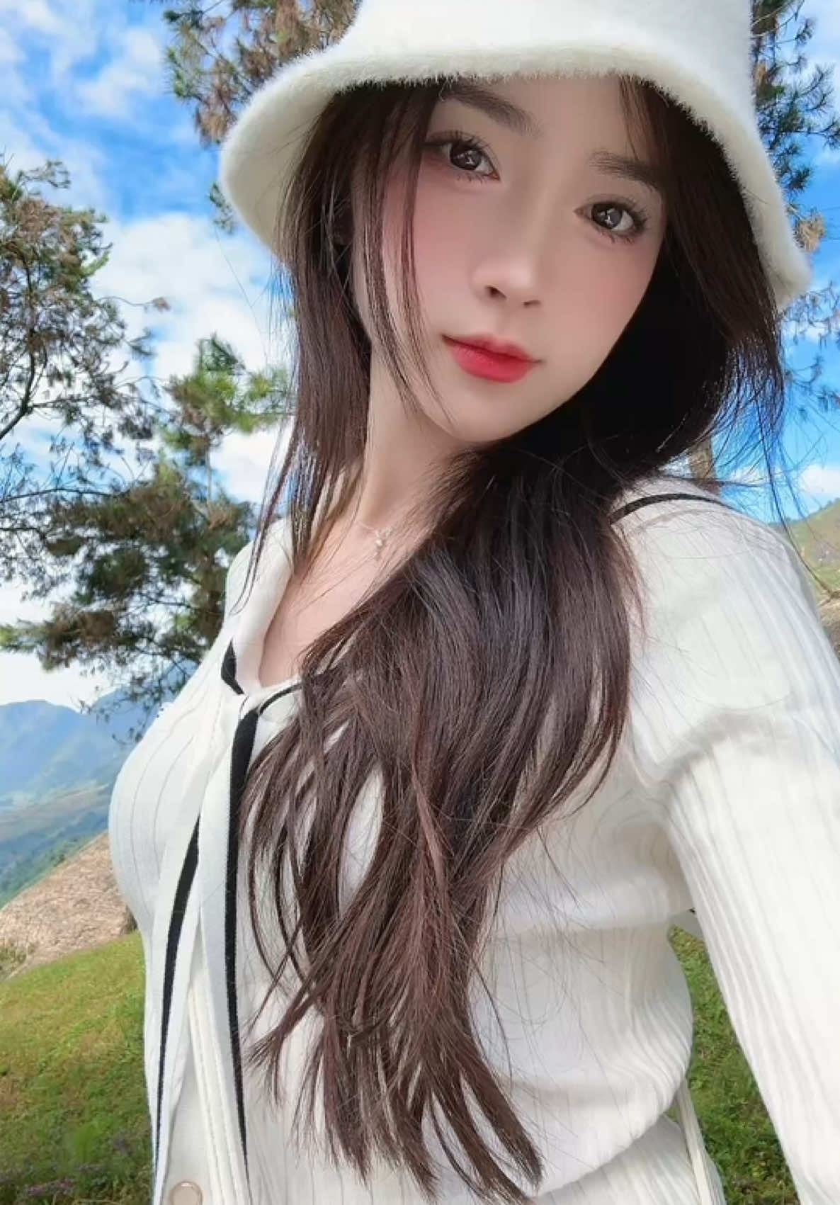 Nếu guc ngã e nhìn đằng sau nhéee🤭  #fypシ #fypシ゚viral #xuhuongtiktok #trending #thinhhanh #fypシ #xuhuongtiktok 