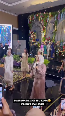 siapa yg kangen chika perform?! AKUUU @Chk 🤧🤧 Happy wedding kak @ochirosdianaaaa ❤  #yessicatamara #chikajkt48 #fyp 