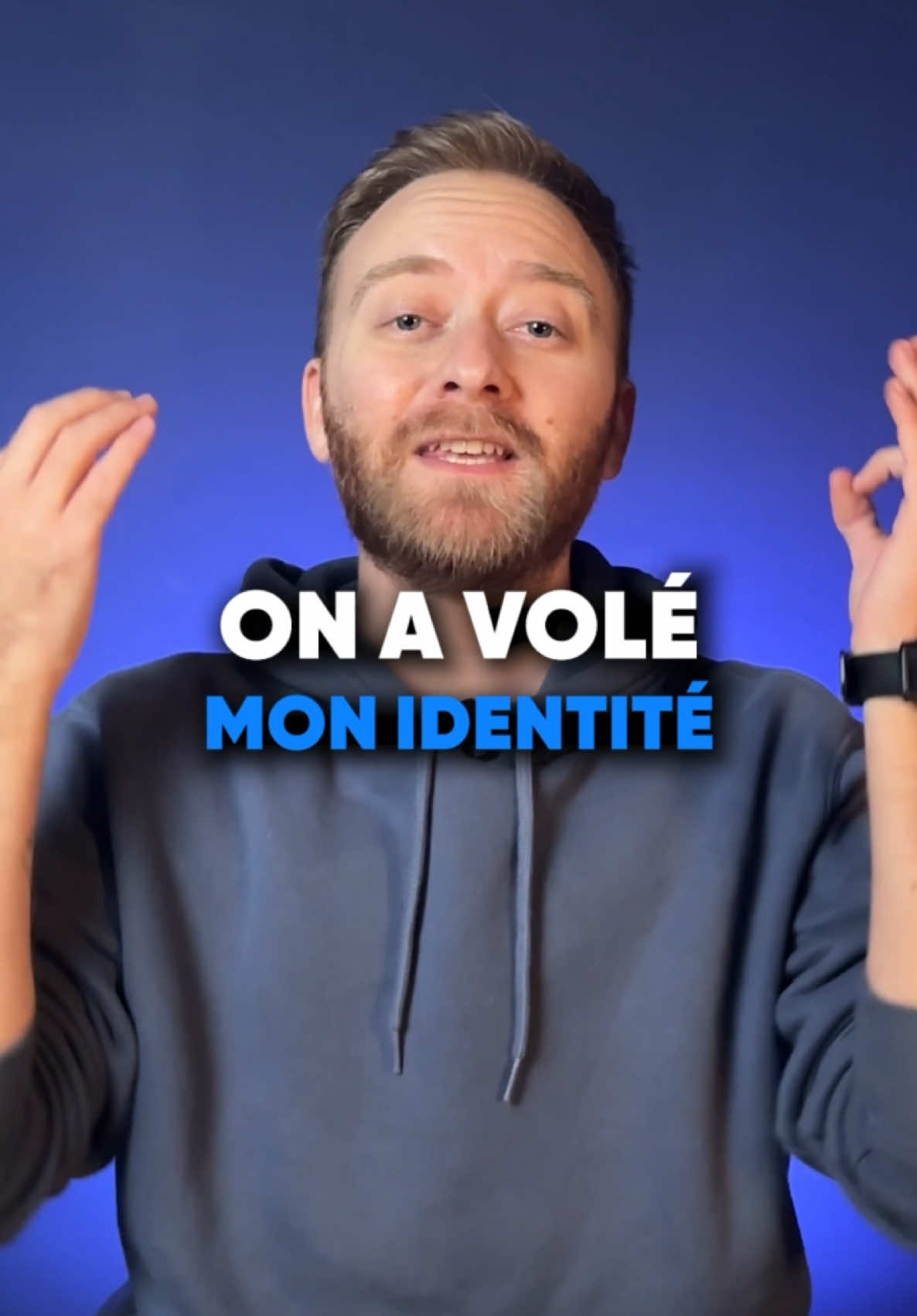 L’affaire avec le faux Brad Pitt montre qu’aujourd’hui encore de nombreuses personnes se font avoir sur internet. Si un jour tu reçois un message pour te demander des informations personnelles ou te proposer un super placement qui te rendra riche, ce n’est pas moi ! C’est un faux profil 🤦‍♂️ N’envoies jamais de l’argent à une personne sur internet ! #scam #arnaque #usurpationidentite #police 
