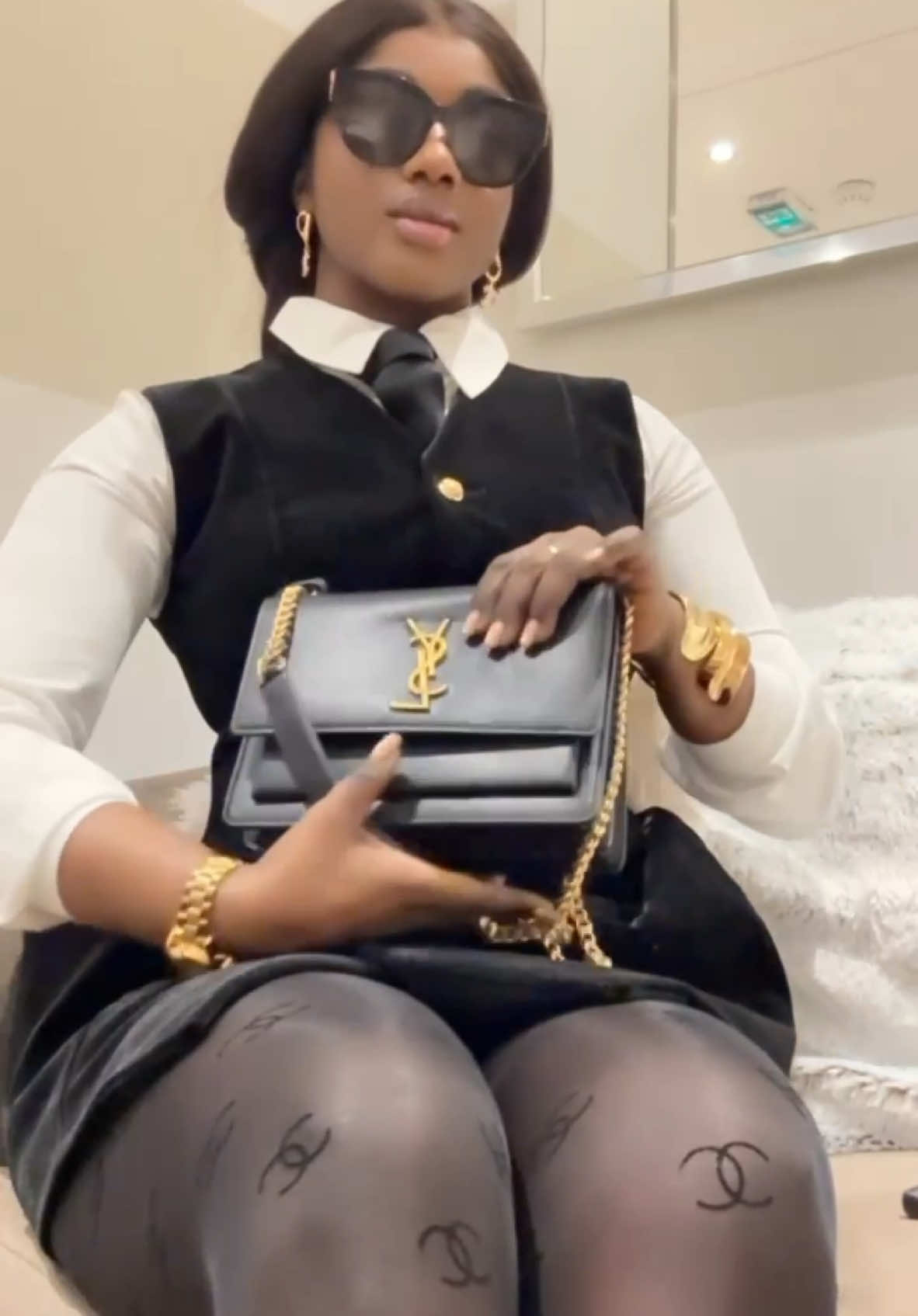 Les votes continuent 👉🏽 https://trace.plus/fr/awards/best-newcomer/  #Miaguisse #glp #choix #Newface #lavieestbelle #pdgarts #newface #akassawass 