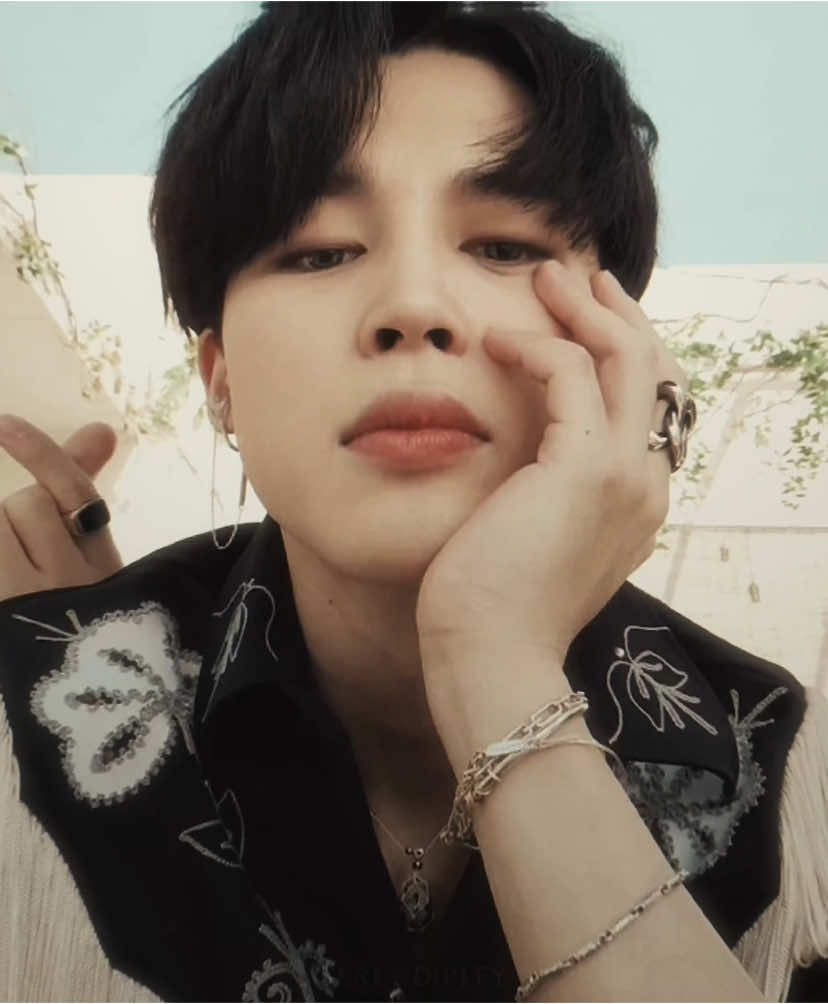 I’m so in love with him #JIMIN #parkjimin #edit #bts #btsedit #kpop #viral 
