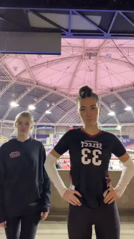 Iowa 🤩 we had like two mins to learn this dance #volleyball #iowa #fyp #foryoupage #fup 
