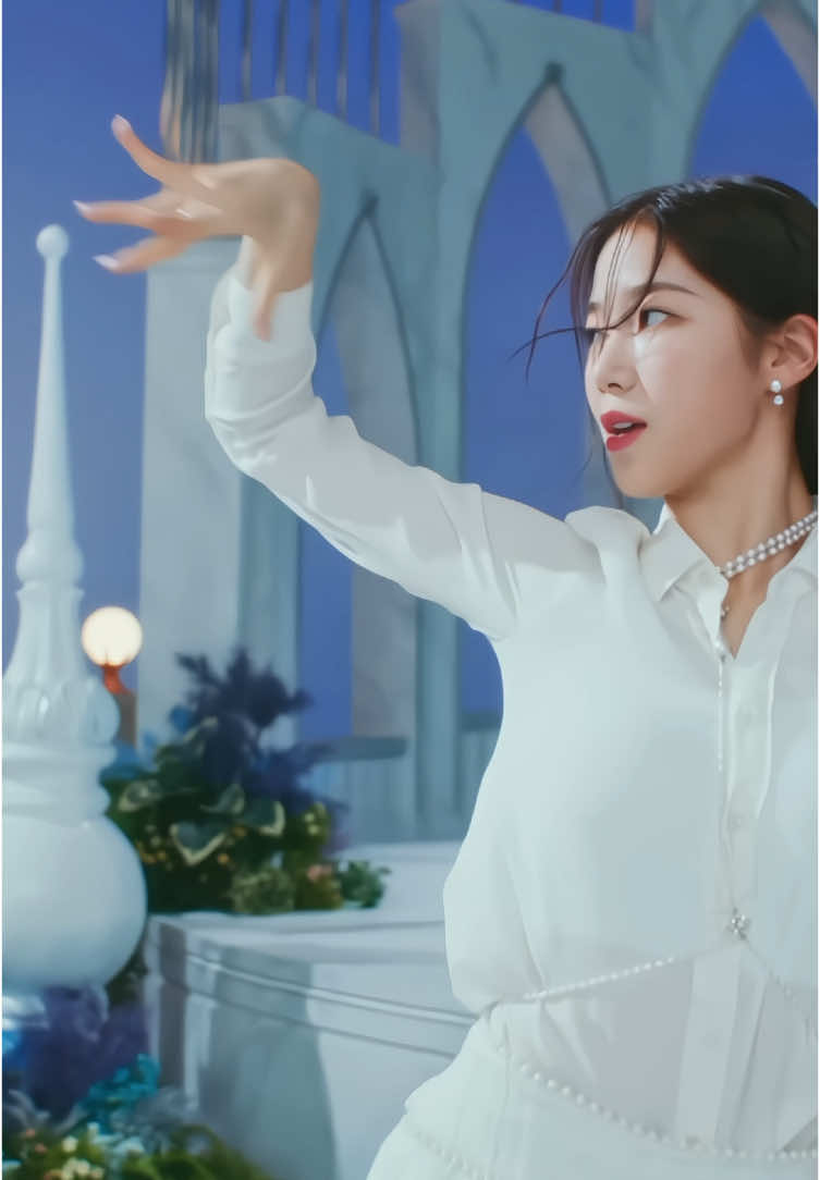 - af é tão ruim não ter capcut pro 😭 #fancam #kpop #kazuha #lesserafim 