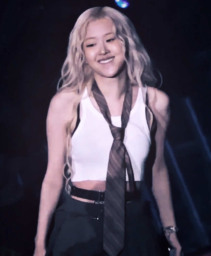 BABYITSREALLL   #rosé #parkchaeyoung #blackpink #foryoupage #foryou #roséblackpink #roséedit #rosie #edit 