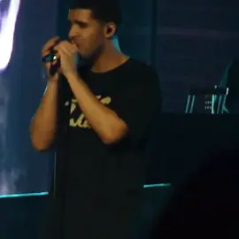 Drake Marvin’s room performance #drake #olddrake #fyp 