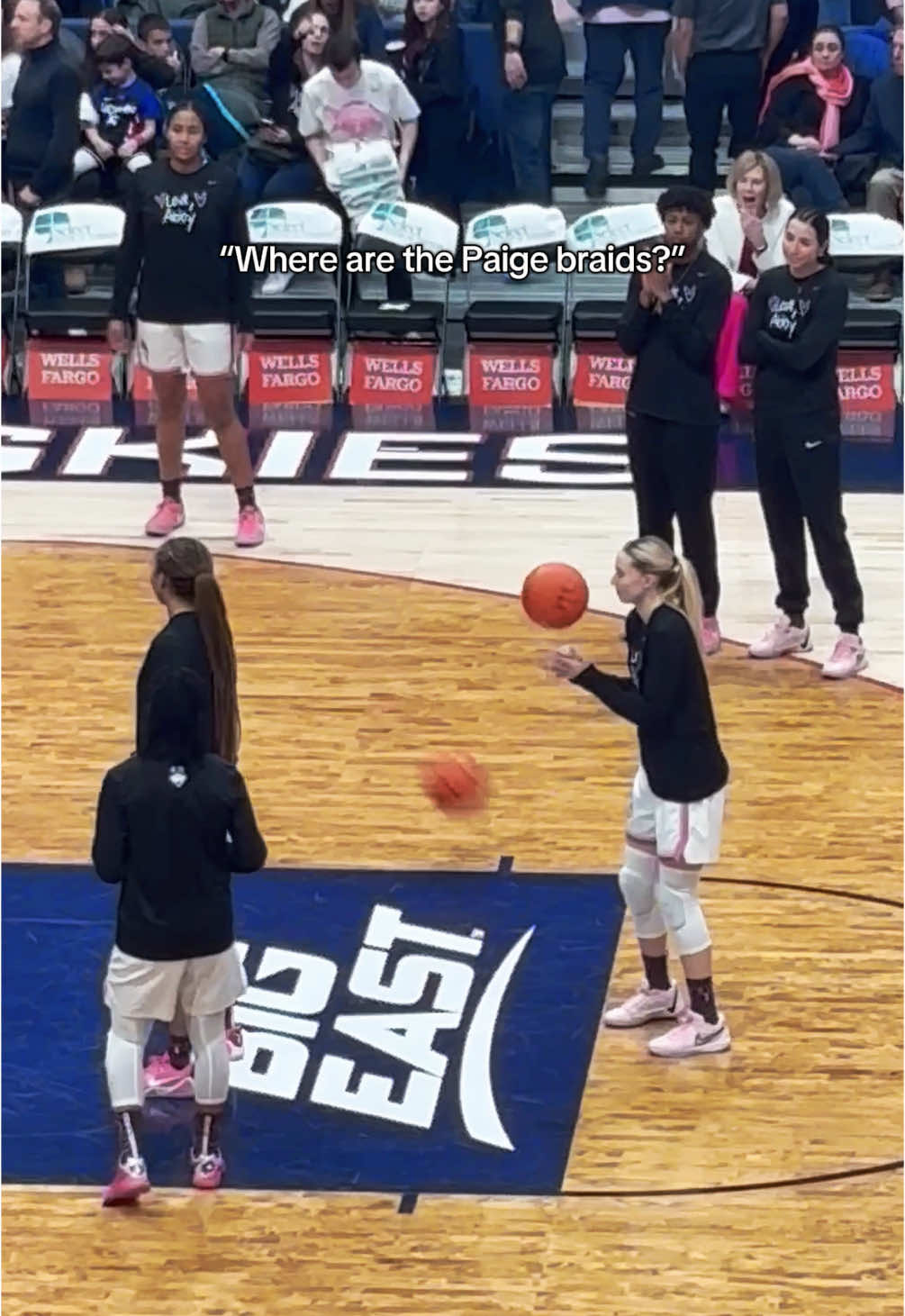 Did Kayla take the day off from doing Paige’s hair….😭 #CapCut #fypシ #fyp #for #foryoupageofficiall #foryoupage #fyppp #foru #uconn #uconnwbb #uconnwomensbasketball #uconnhuskies #huskysoftiktok #huskies #huskylife #husky #college #university #huskiesoftiktok #braid #braidstyles #hairtok #hairstyle #haircut #hairtutorial #hairstyles #hairstylist #basketball #basketball🏀 #basketballtiktok #wbb #WNBA #ball #ballislife #student #blonde #blondehair #paigebueckers #paigebueckersedit #edit #edits #spiderman #kkarnold #azzifudd #where #kayla #kaylawilliams #friends #friendship #ponytail #connecticut #hartford #hartfordct #world #fan #fans 