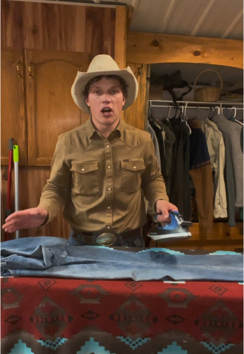 Replying to @snichols74 First off, thanks to @The_Denim_Guy for the recipe. I first learned this way to starch from a @Pierre j Wilson video, so y’all go check him out! After posting the first video, I had several people reach out telling me ways to tweak this recipe/starching tips! Will keep y’all updated on the best way I find to starch your jeans!  #western #southdakota #country #punchy #cowpoke #cowboy #longlivethewest #ranchlife  #horses #horse #ranch #ranching #fyp #viral #viraltiktok #shorts #reels #viralreels #jeans #cinchjeans #jeans #starch #starchedjeans 