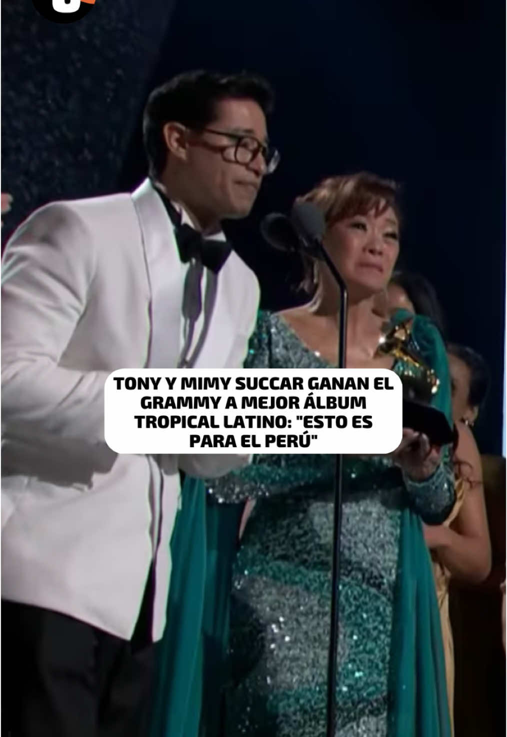 ¡Tony y Mimy Succar lo lograron! 🏆🎶  Se llevaron el Grammy a Mejor Álbum Tropical Latino y dedicaron el premio con mucho amor: 