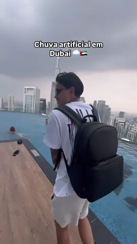 Chuva artificial essa pra mim é nova🌧 #fyp #inveja #bigboss #dubai #briga #mata 