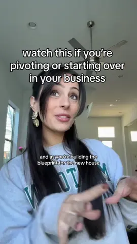 If youre pivoting your personal beand or statting over in your business…watch this vidro. I would’ve paid money for this perspective when I went through major changes in my brand and business ovet the last decade. In my world, I teach clients that CLARITY is the part of your business that affects every single other aspect of it.. Lack of clarity affects your brand, offers, message, and market position. But if you’re a highly growth-oriented spiritual person who loves self-development…you’re growing, evolving, and changing all the time. Especially if you’re a content creator in your 20s: you are figuring yourself out. You’re exactly where you’re meant to be. Tearing it down can be hard, and you might not NEED to do it… But if your intuition has called you to pivot your brand and elevate your message - let this be your reminder that clarity comes from trying things (taking action), failure (learning lessons), and perspective (gaining wisdom). In fact, you could even say the longer you’re in the clarity gaining phase…the better your perspective will be. Follow @amandabucci for more business, success, and identity upgrade content ✨ Grab my 30 days of identity upgrade emails to join my world & dive deeper. Comment “marriage business” if you’re calling in deep clarity around your brands purpose right now 👇🏽 #identityupgrade #businessspiritualjourney #entrepreneurshiptips #thepath #pivotingbusiness #brandpivot 