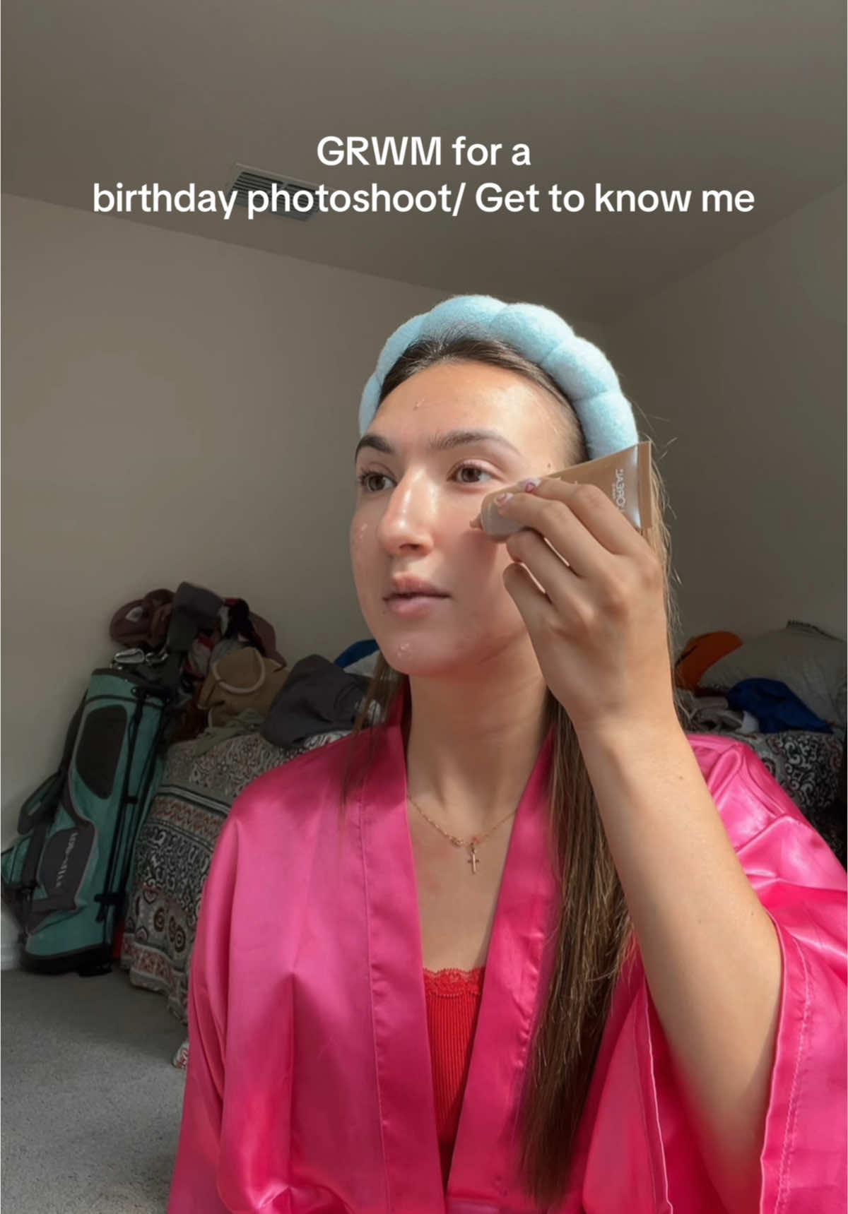 get to know me :) #fyp #grwm #gettoknowme #photoshoot #chitchat #birthday @loréal paris usa @Supergoop @e.l.f. Cosmetics @Fenty Beauty @realtechniques @wetnwildbeauty 