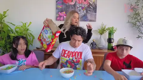 NIÑERA BUENA VS NIÑERA MALA!!_02 #KarlaBustillos #maumcmahon #fedevigevani #ianLucas #yoloaventuras #karmas #teamkarma #24horas #alejoigoa #alegoigoa #alejo24horas #benazelart #lexirivera #stoketwins #masskabeche #lospolinesios #jordanmater #brentrivera