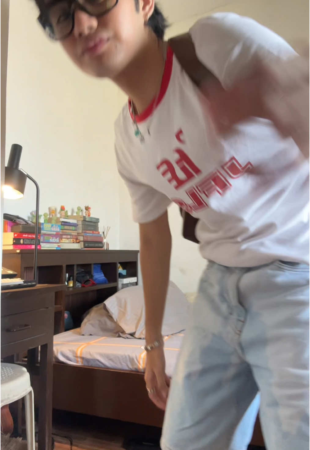 new everyday bag!!! ft. my balancing skills