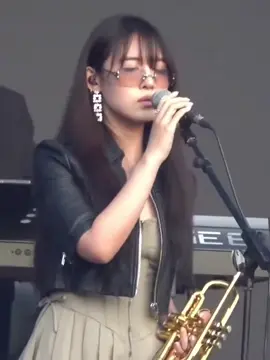 Tarararara viral trumpet girl gao yifai #viral #trending #trumpet #china #japan #日本 #youtube #fyp #nepal #southkorea #philippines #india #indonesia #vetnam #thailand 