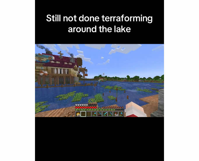 Is the video laggy or am I Tripping #Minecraft 